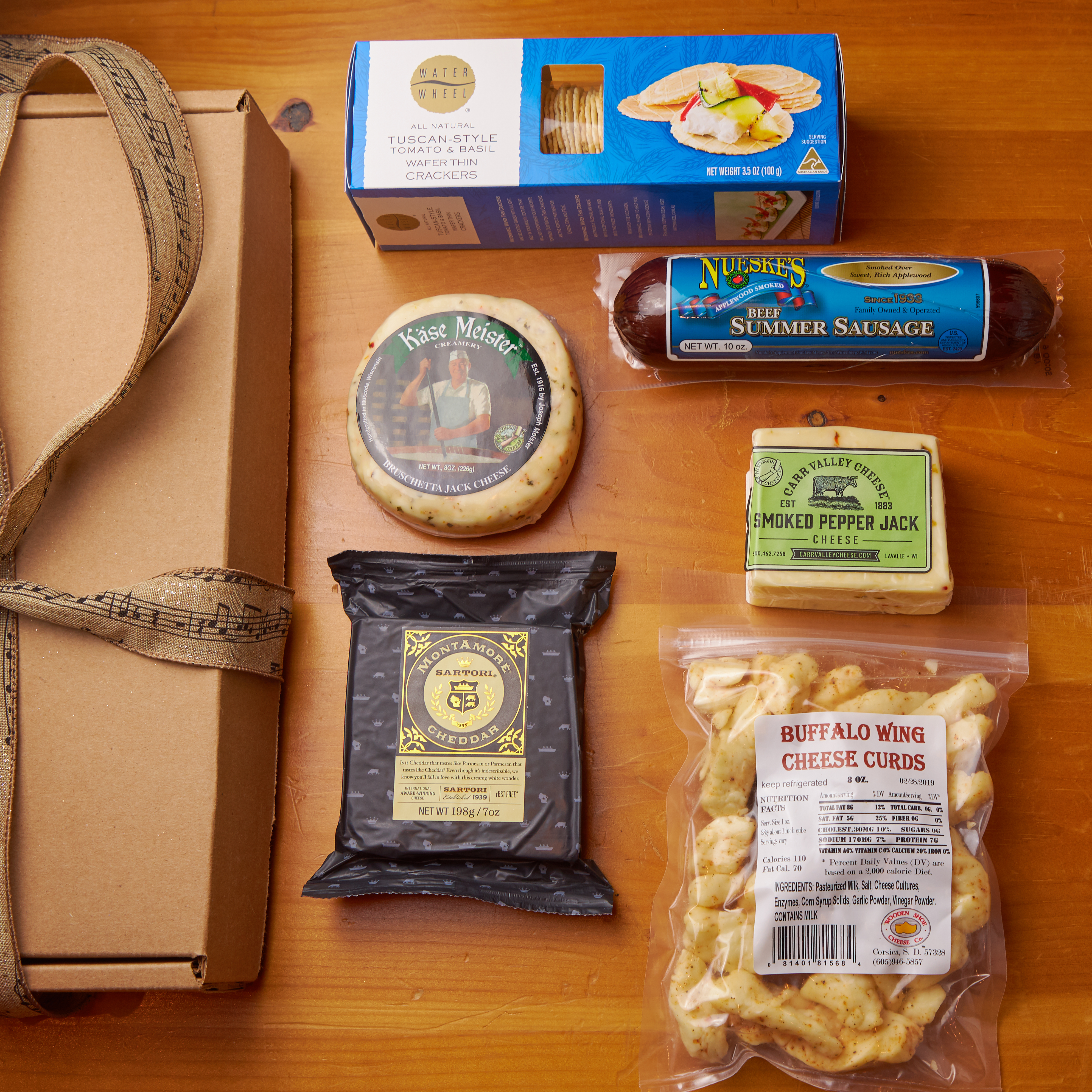 Supreme Sampler Gift Box – Wisconsin Cheese Mart